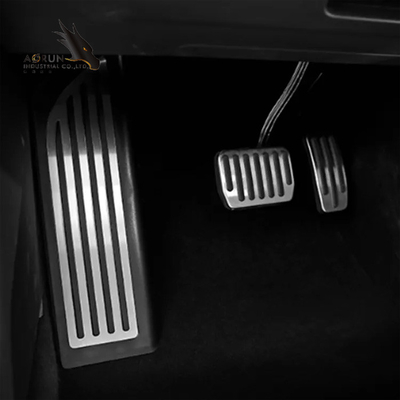 Aksesoris Aluminium Alloy Accelerator Brake Rest Pedal Car Foot Pedal Pads Untuk Tesla Model 3 Model Y